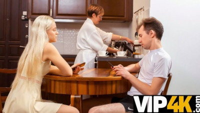 Nikki's teen (18+) scene