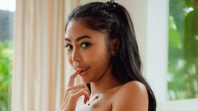 Admirable ScarletQ's high-heeled porn