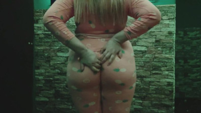 Romantic Tangawiaskhona - سكس عربي clip - Verified Amateurs