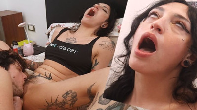 Classy Brisen LeStrange and Fucktotum's squirt action