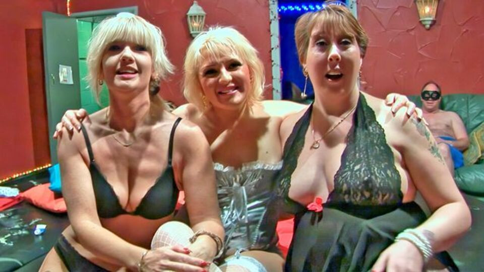 Ingenious amateur - housewife scene - The Gangbang Club Free Porn Videos | BestPornHubs.