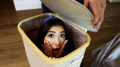 Libidinous Amber Summer - brunette video - Exxxtra Small