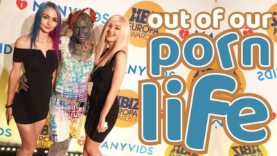 Vlogs dirt with spicy Anuskatzz and Lily Lu from Dirty Dreaz