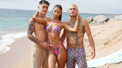 Fascinating Lia Lin - side fuck xxx - Public Bang