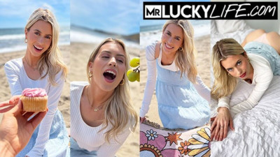 Innocent Jill Kassidy - blonde movie - Mr Lucky Life