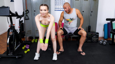 Exxxtra Small featuring Selina Imai's gym clip