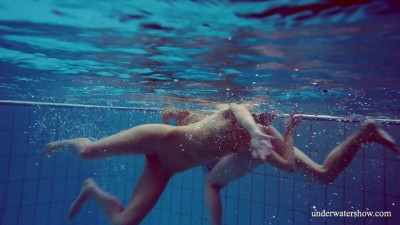 Voluptuous Marusia - public teen (18+) porn - Underwater Show
