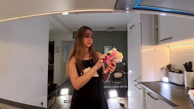 Enchanting minx - no bra no panties clip - Leons TV
