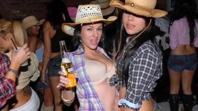 Jaelyn Fox and Sasha Hall's cowgirl action by RK Prime