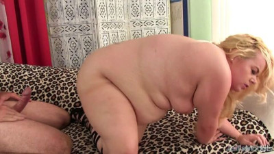 Blond's blowjob smut