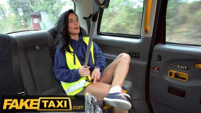 Marvelous Lexi Dona and Charlie Dean - petite sex - Fake Taxi