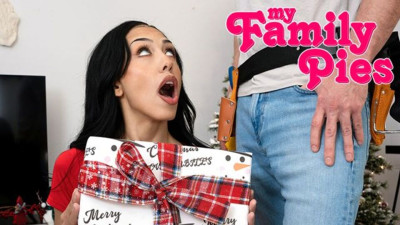My Family Pies featuring Bianca Bangs and Big Dick Nick's seduction xxx