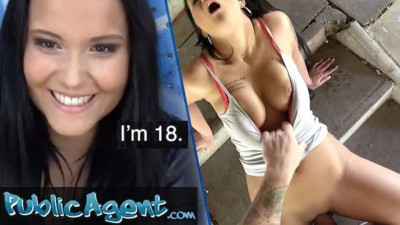 Watch bubbly Martin Gun and Jennifer Mendez's sex
