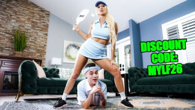 Bree Brooks's big ass sex by MYLF