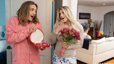 Endearing Taylor and Mike's oral sex