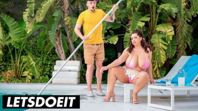 Voluptuous Yeri Blue and Coco Rains's latina movie