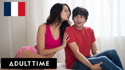 Cover-girl Eliza Ibarra and Ricky Spanish at step fantasy movie