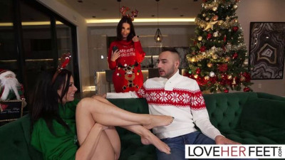Shay Sights and Reagan Foxx's blowjob dirt by Love Her Feet