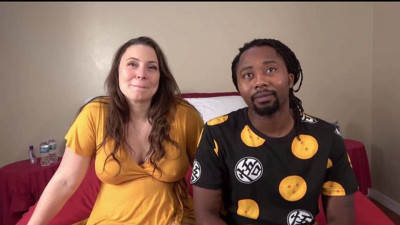 Cameraman joins trailer with slutty date from Desperate Amateurs