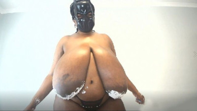 Omg Big Boobs - ebony xxx