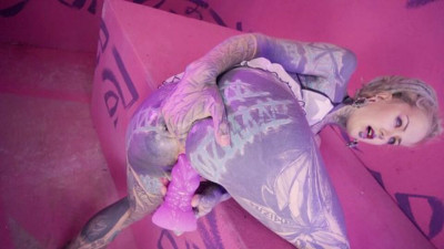 Cool Anuskatzz and Lily Lu's toys clip