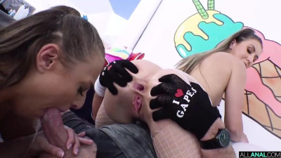 Gia and Paige's cowgirl scene