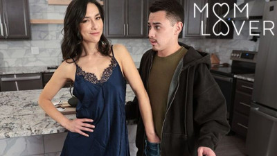 Mysterious Isabel Love - breed clip - MomLover.com