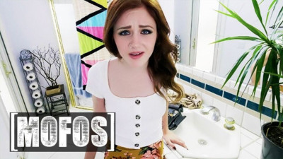 Mofos sex with glorious Rosalyn Sphinx from Mofos