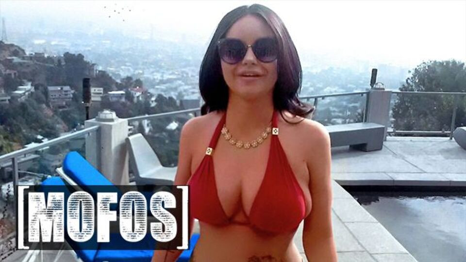 Winning Rachele's busty clip Free Porn Videos | BestPornHubs.