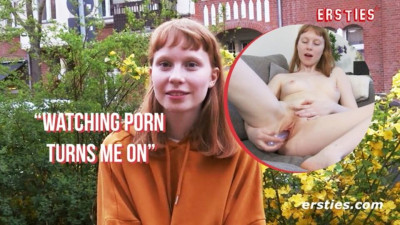 Bonnie Solo Tease And Pussy Play